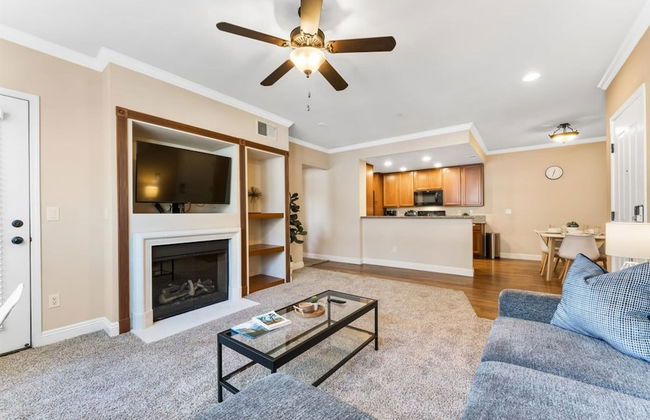 2BR Getaway Pool Gym Basketball Court Theater Access - Photo 13