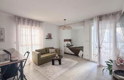 Studio récent avec terrasse Airbus Aéroport - Foto 1