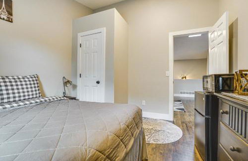 Walk to Bites and Whittier Park Uptown Getaway! - Foto 23