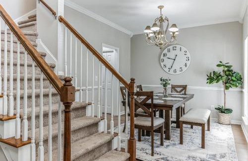 Country Haven - Hot Tub & Pool! Game Room, King Beds, Mins 2 dwtn - Foto 23