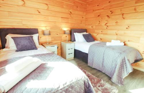 Bacheiddon Log Cabin - Photo 16