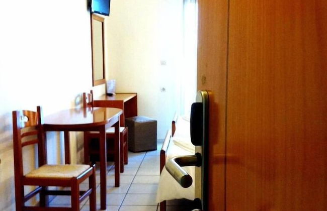 Amaryllis Hotel Apartments - Photo 27