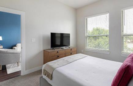 Landing Stylish 1BD Yoga Studio Gym - Photo 10