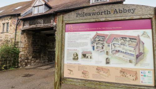 Porter's Lodge - Photo 4