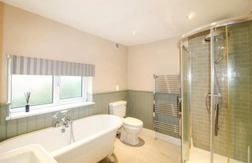 NEW Thirsk Stays - Herriot's Hideaway - Photo 6