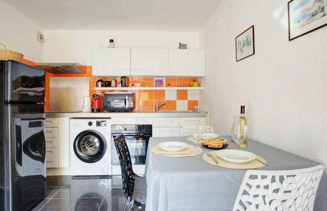 1 bedroom Apartment in Saint-Cyprien with terrace - Photo 3