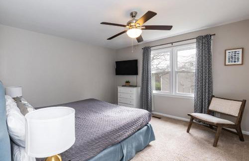 Private, Updated Townhouse in DT Apex - Foto 19