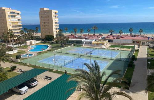 AEROPUERTO El ALTET - Photo 14