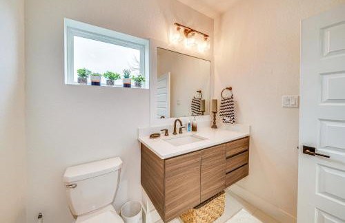 Upscale San Antonio Condo with Rooftop Patio - Foto 16