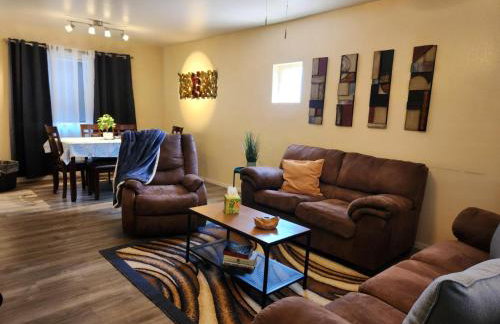 2-bed condo, cook-ready kitchen, and laundry, 5-8 minutes from University of Arizona and downtown Tucson - Foto 1