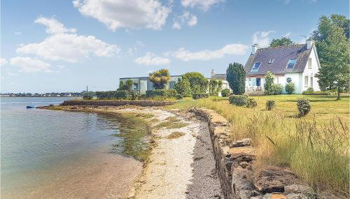 Beautiful Home In Pont Labbé With Wifi - Foto 1