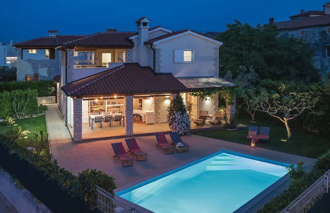 Villa in Novigrad With Pool Near Beach - Foto 23