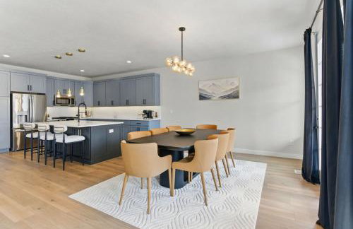 BRAND NEW Scenic Luxury Mountain Retreat - Foto 67