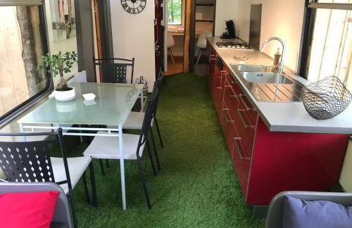 Bus atypique au bord du canal du midi et au cœur d'une forêt 2 chambres - Foto 23