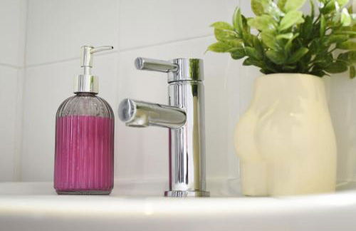 Spacious 4-Bed Family House - Foto 39