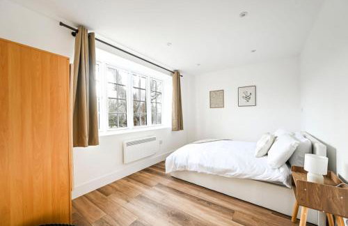 Steps from Hampton Court – Stylish London Retreat - Foto 6