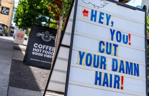 Stay Portland - The Tiny Oasis Steps to Local Coffee & Restaurants - Photo 29