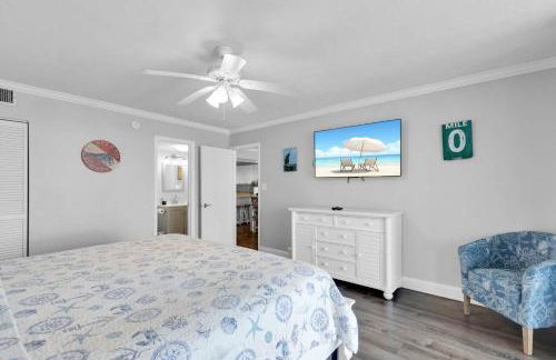 Aruba - Downtown Waterfront 2x2 Dock & Pool Pet-Friendly - Photo 13