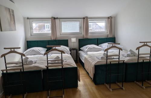 Munich Large Apartment 145 qm and 5 Bedrooms with Roof Terrace in centrally located 1 to 14 Guests - Foto 20