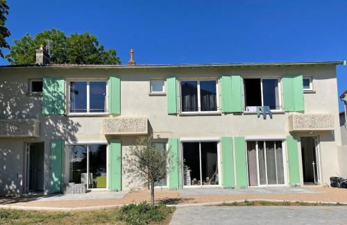 Genas Azieu - Le Chalet, La Bastide, Le Loft, Le Mas et la Paillote - Foto 34