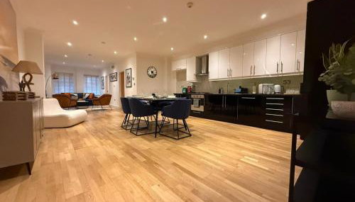 Stylish 90 sqm 2-Bedroom Apartment in Shoreditch Sleeps 5 - Foto 4, stove, dishwasher