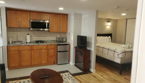 Starlite Studio- Quaint Space, Easy Walk to Trop! - Foto 3