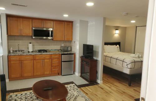 Starlite Studio- Quaint Space, Easy Walk to Trop! - Foto 3