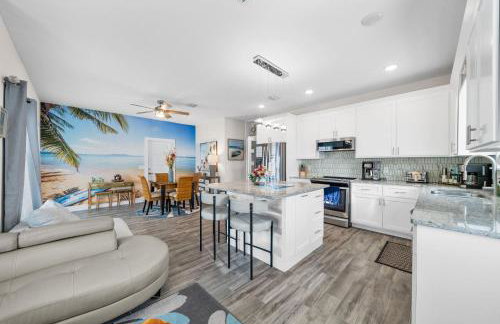 PCB Beach Paradise, Steps to SAND, Sleeps 8 - Foto 49