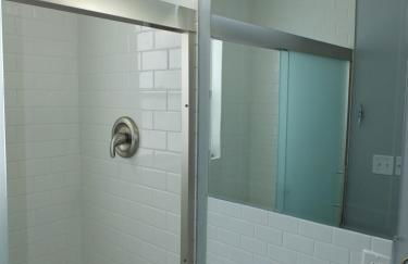 Beach Town Escape - Newly-Remodeled & Gorgeous! - Photo 36