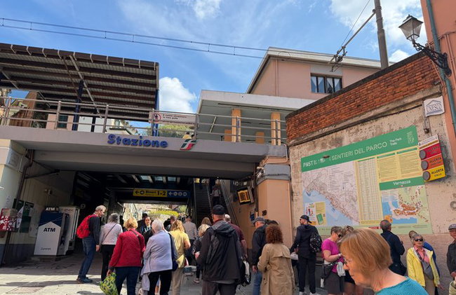 From Florence: Cinque Terre & Pisa Day Trip - Photo 7