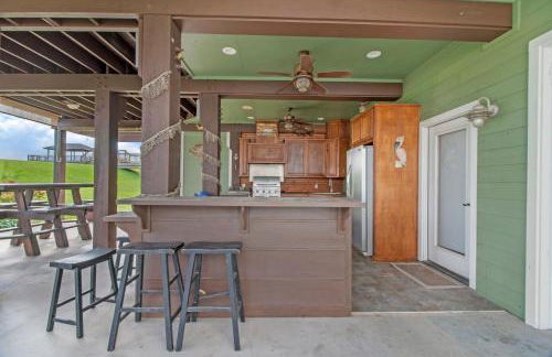 Luxury Waterfront Home Family and Pet Friendly Near Surfside Beach 11 Mins - Foto 63