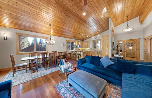 Skislope Manor - Spacious Tahoe Donner 4 BR with Gorgeous Home Theater and Hot Tub - Foto 5