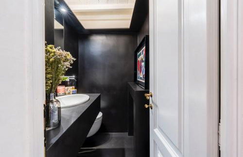 Villa esclusiva nella torre del castello di Tignano tra lusso, storia e natura nel cuore del Chianti - Foto 34