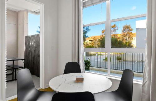 San Diego Stay, Pool, Gym, Near Zoo, Petco Park & SeaWorld - Photo 11