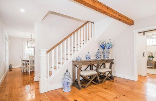 Close to Dtwn Nantucket! Group Getaway with Patio - Foto 12