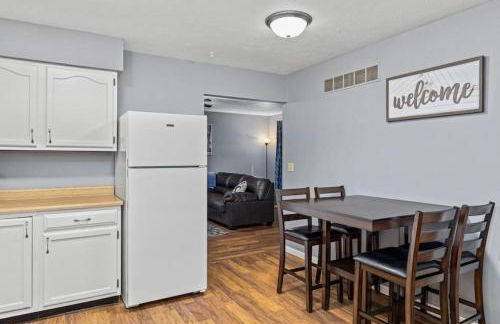 WOOD INN 2 Comfy 2BD close to DT Peoria - Foto 9