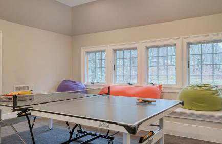 Secluded Estate Optional Guest House, Pond, Playroom, Gym & Theater Sunny Pond by Avantstay - Foto 91