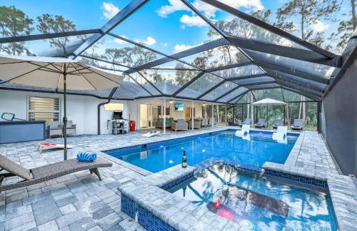 Lux Fam Private Resort Pool Spa, 2 Private Pickleball Courts, Basketball, Ping Pong Table, Mini Golf, Close To Beach & Dining Home Sleeps 8 - Photo 5