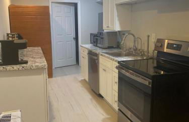 Cozy 2BR suite w Sauna - Foto 7