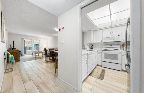 Palm Bay Club by Beachside Management - Photo 46