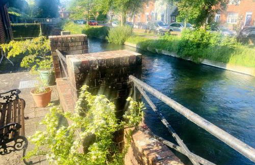 City Centre Riverside Apartment - Foto 17