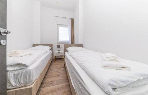 Apartmani Kornelija - Photo 41