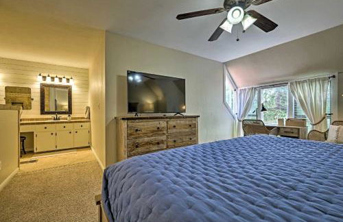 Modern Townhome with Patio, Next Door to Resort - Foto 10