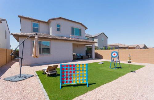 Modern Desert Home-Great for families & groups, near golf, hiking, and city fun, Private in-law suite with own entrance also available separately - Foto 6