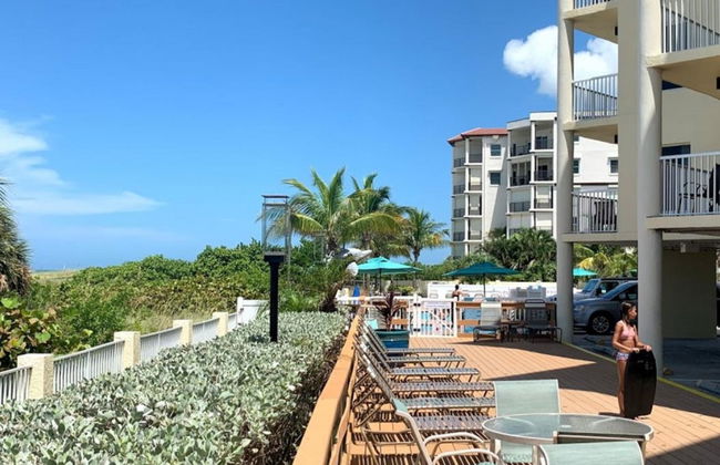 Sunset Vistas Beachfront Suites - Foto 20