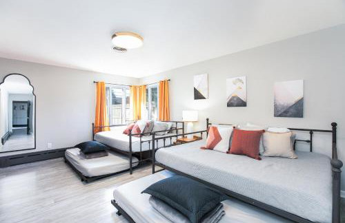 1mi to ND, King Beds, Easy Parking, Pet Friendly, Huge Fenced Yard for Games - Foto 44