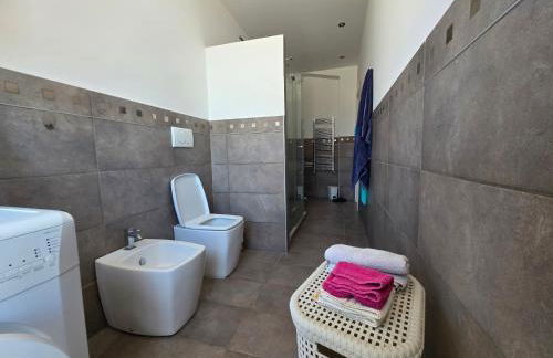 Fronte mare con grande terrazzo spiaggia sotto casa - WiFi - Photo 15