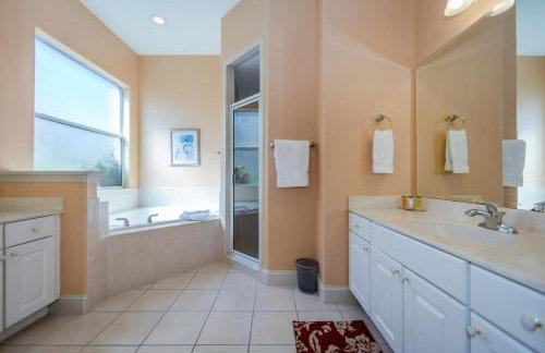 Magical Villa With Pool And Spa! Quiet Community - Foto 11