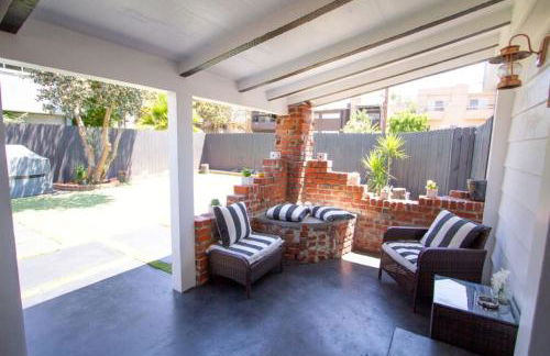 Dreamy Farmhouse in Studio City - Foto 12