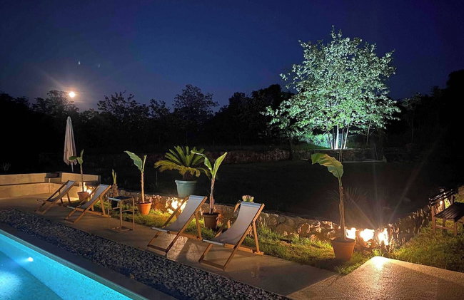 The Rock Star's Villa With Private Pool And Beach - Photo 50